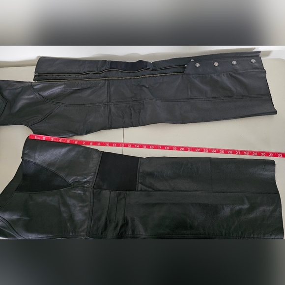 NWT Women's Harley Davidson 1W Black Leather Riding Chaps - Picture 11 of 11
